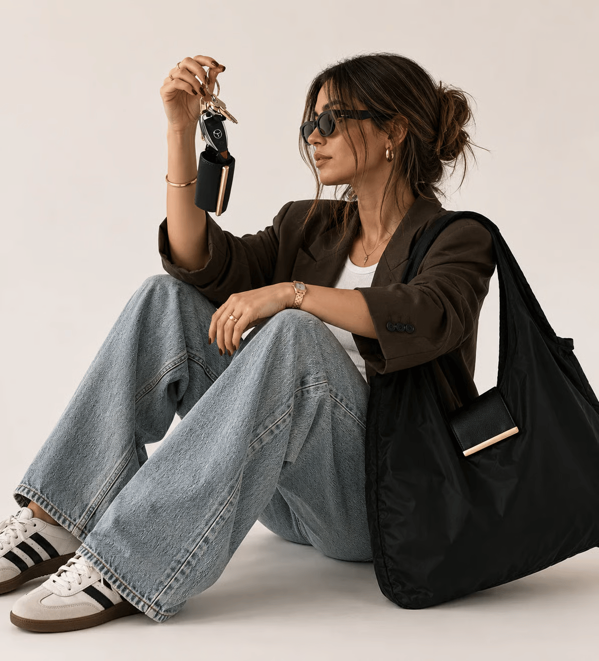 ToworkactTM Varelli Charm Transformable Bag – Stylish Vegan Leather Tote & Keychain Charm