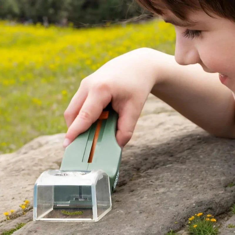 Bug Catcher with Magnifier – Discover & Learn – Insect Catcher